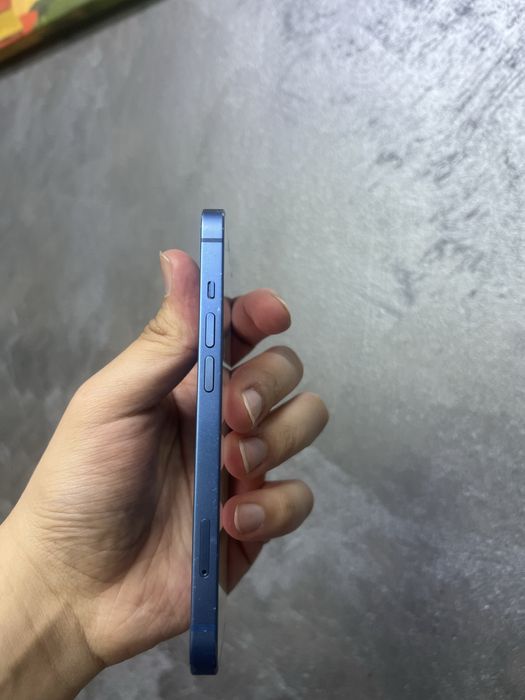 В продаже айфон 13 256гб