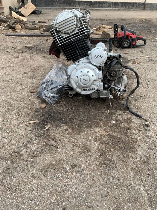 Продам двигатель 300 куб jelmaya