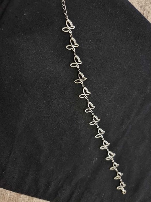 Сребърна гривна с пеперуди