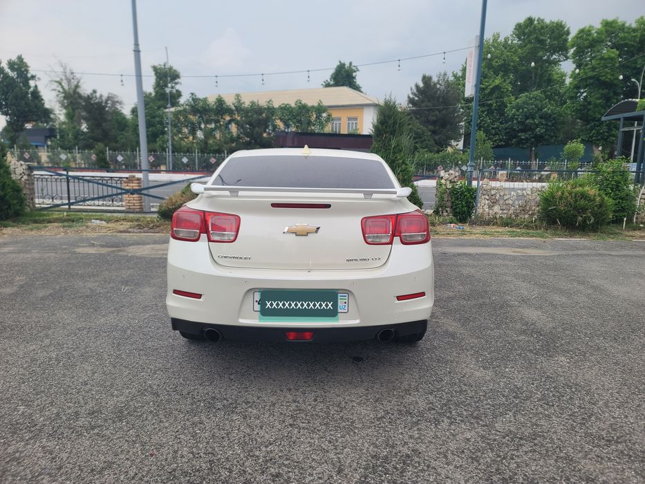 Chevrolet Malibu 1.  3pozitsiya