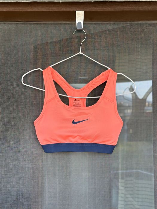 Спортно бюстие Nike Dri-Fit - размер XS, Отлично състояние