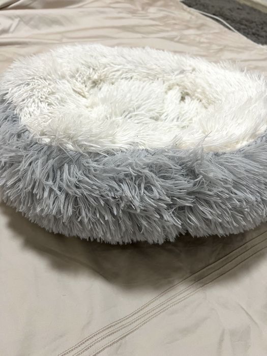 Продаю лежанку для кошки