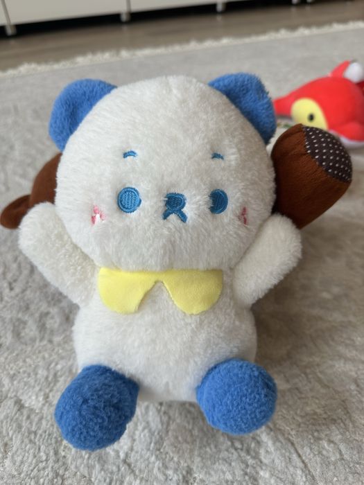 Мягкие игрушки и большой камаз