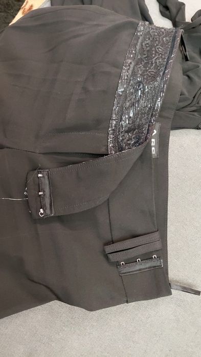 Pantaloni eleganti cu bata