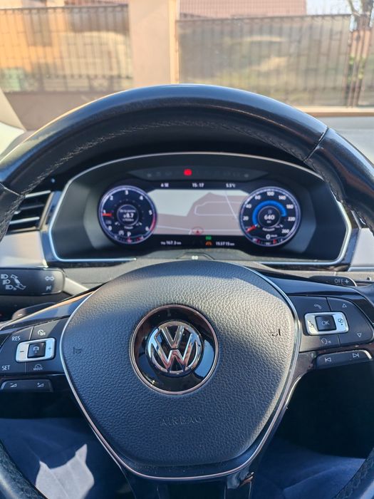 Vând Wv Passat B8 2016 4x4 240cp 154000km. Preț 15600e.