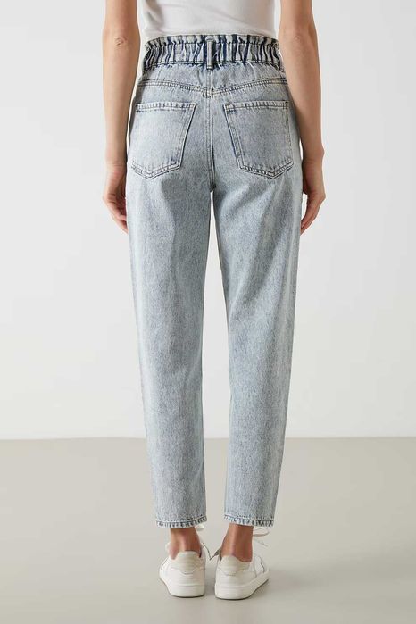 Blugi LC Waikiki “Mom Fit” crop, talie înaltă, albastru pal