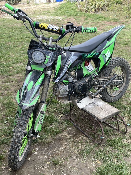 Vând jrh 125 verde