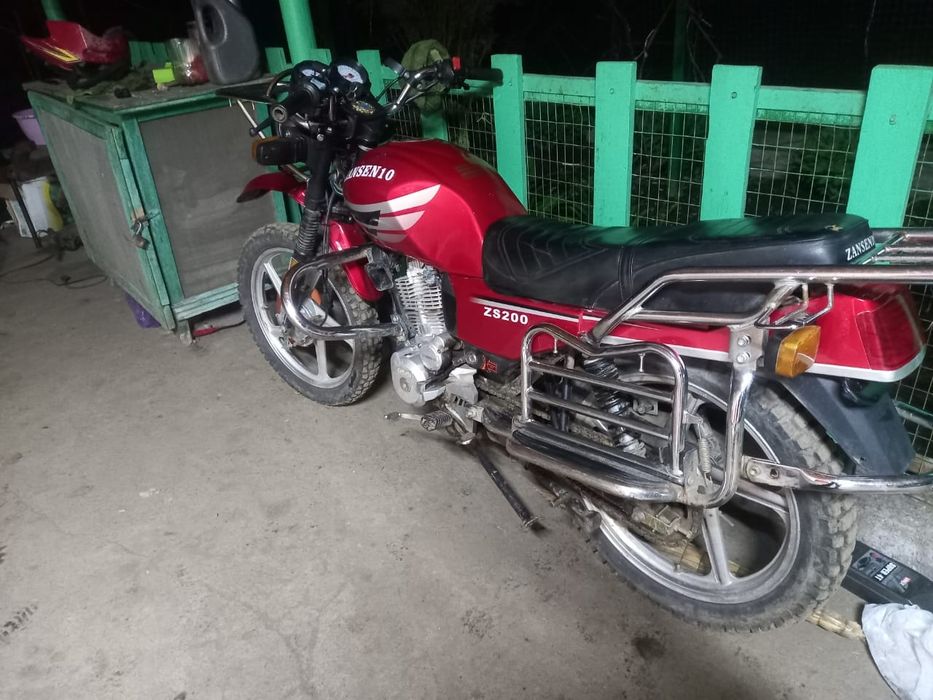 Продам мото 200куб