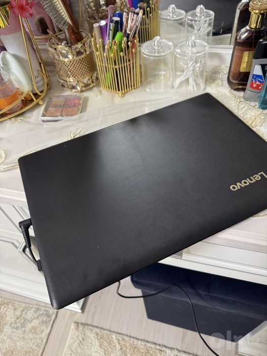 Lenovo notebook sotiladi