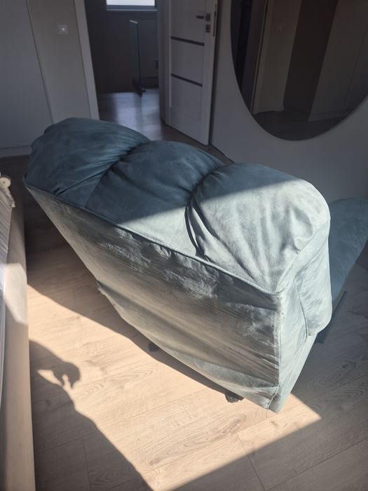 Vand fotoliu cu recliner manual achizitionat de pa Mobexpert in stare foarte buna