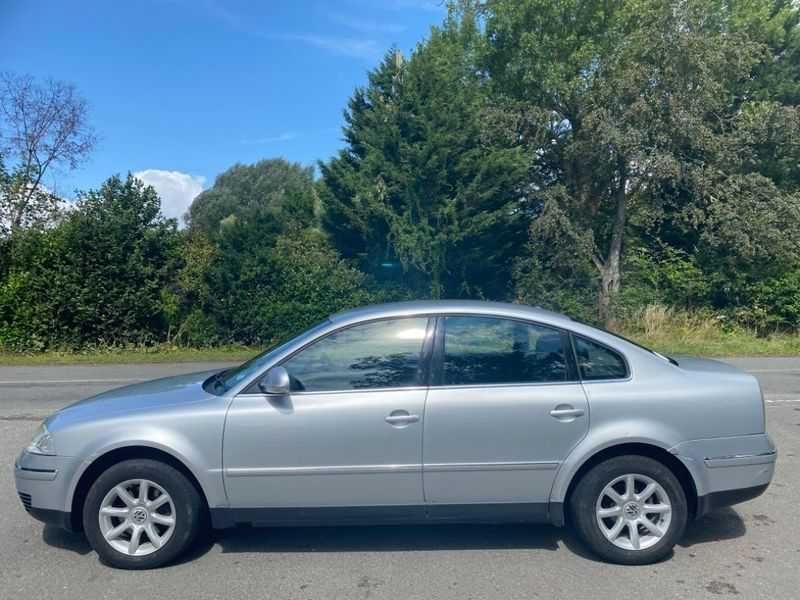 Dezmembrez Passat b 5.5 1,9 TDI AWX 2005.