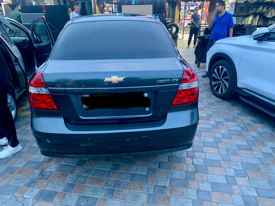 Nexia 3 mokriy asfalt 68.000 probeg