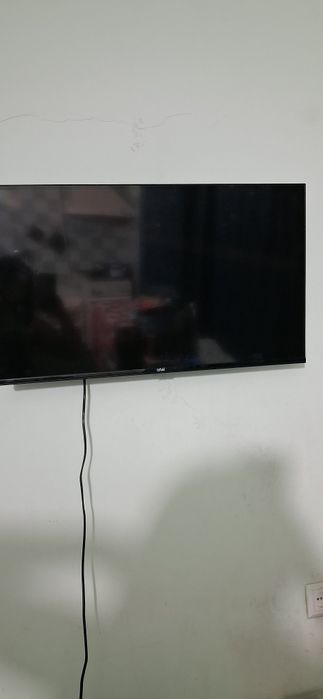 Televizor sotiladi