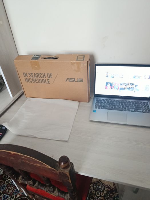 Обмен.Современни ноутбук ASUS Vivobook X515