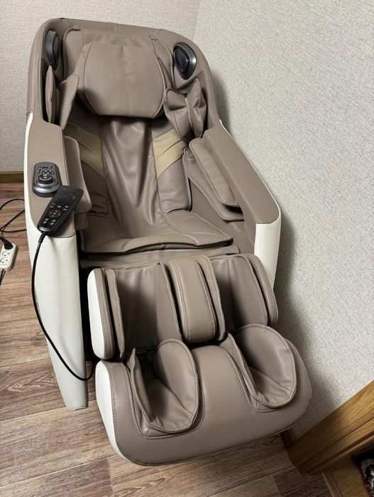 Продается массажное кресло