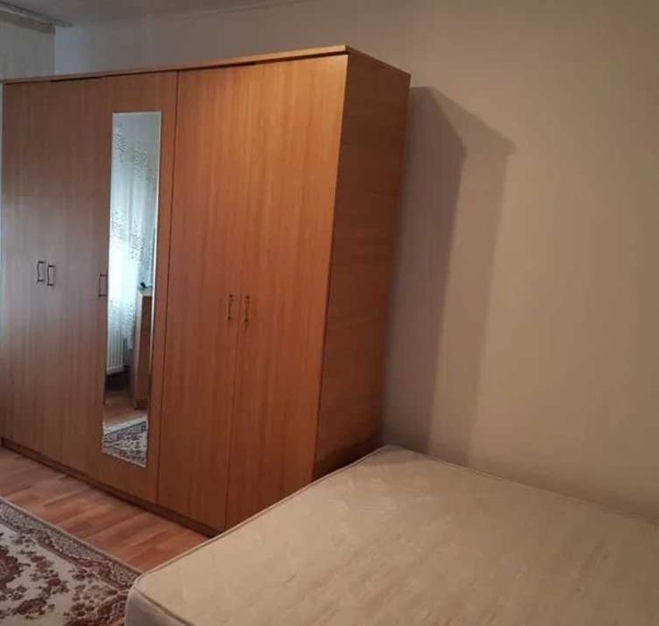 Дава се под наем Едностаен апартамент в Пловдив, Кършияка - 45 кв.м за 153 € - Снимка #1