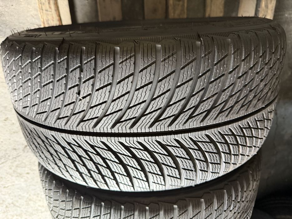 2 anvelope iarna 275/35/19 Michelin app noi DOT 2025