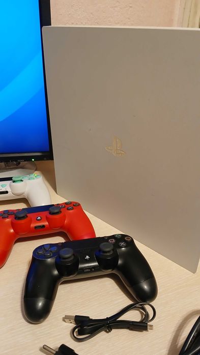 С ГАРАНЦИЯ ! 1Г Sony PlayStation 4 Pro бял PS4 1TB White профилактиран