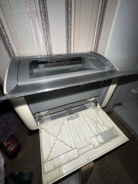 Продам принтер Canon LBP 2900