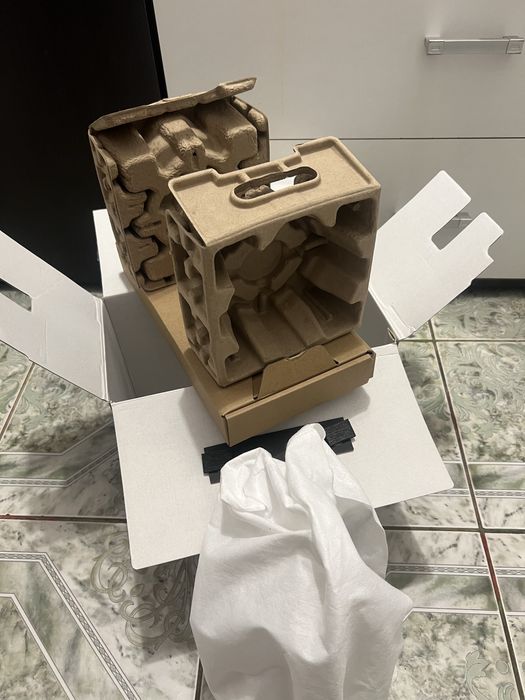 Cutie boxa JBL extreme 4 tomorowland noua