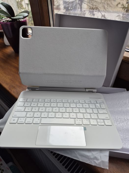 2025 Air Ipad 11 128gb nou sigilat full box garantie.Husa Ipad.