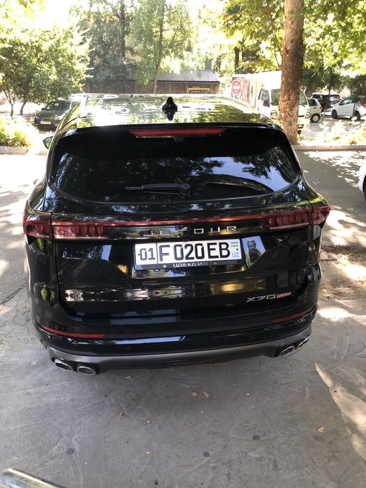 Продается автомобил Jetour x70plus фулл позиция.