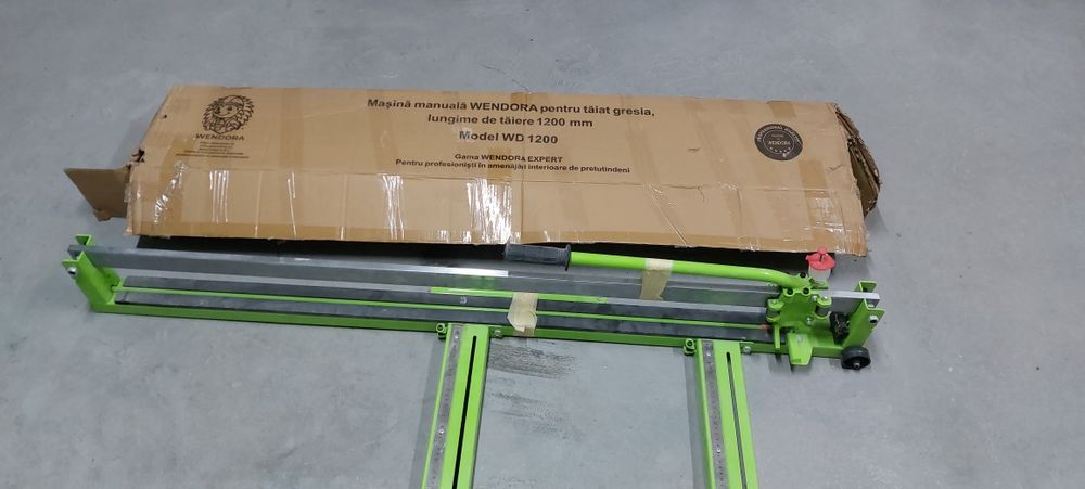 Masina taiat faianta ca NOUA