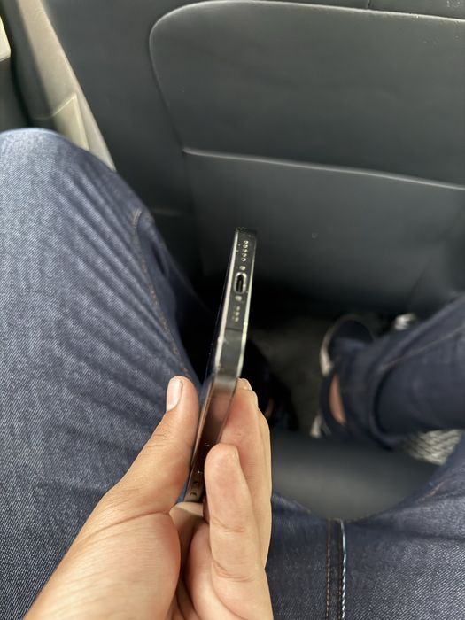 Iphone 15 pro продается срочно !!!