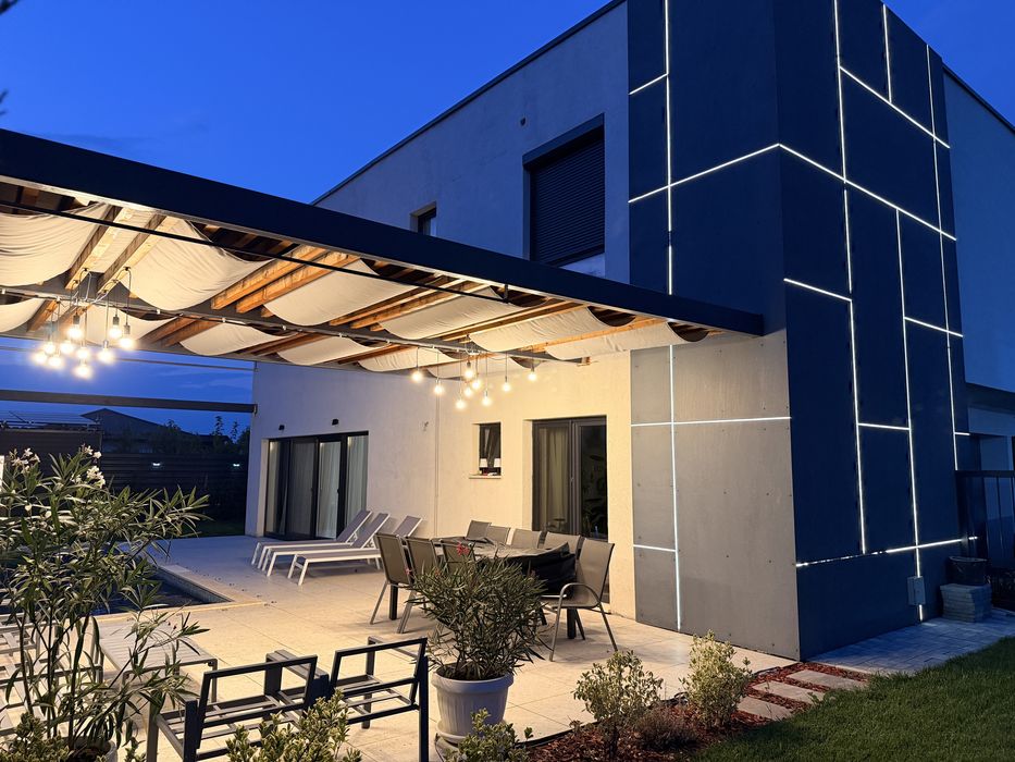 VILĂ MODERNĂ DE VÂNZARE – OTOPENI | 6 Camere | 226 MP utili | Piscina | Panouri Fotovoltaice | Direct Proprietar