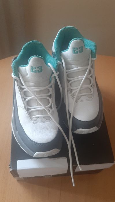 Jordan aura 23  супер запазени