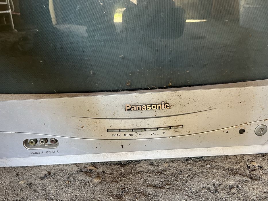 Телевизор бу 3 еуін  10 мыңға беремін