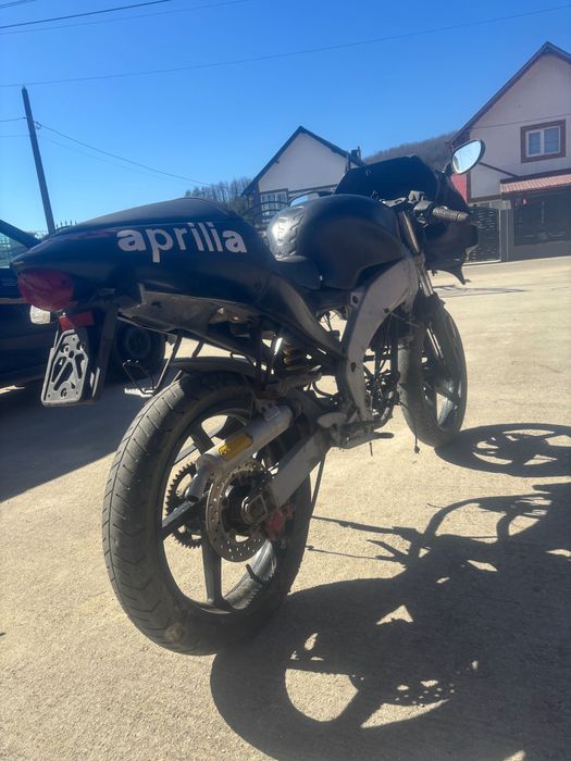 Motocicleta Aprilia RS50