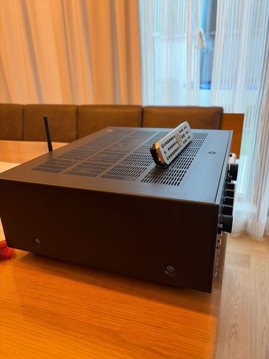 Продавам Ресийвър Yamaha - R-N803D, черен