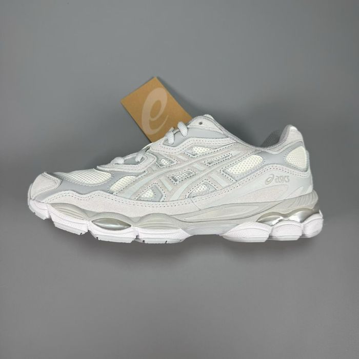 ASICS GEL-NYC Cream/Cloud Grey.