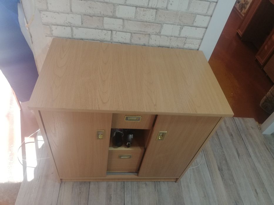 Обувница    в "отличном состояние