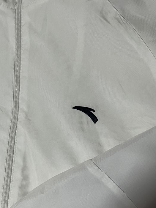 Продам спортивный костюм