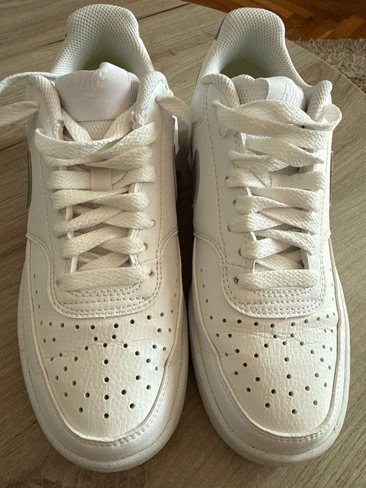 Nike чисто нови...