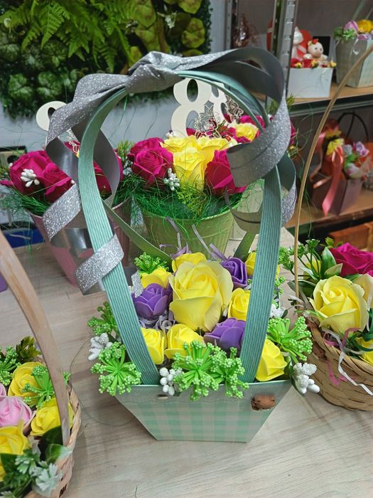 Подаръчета от сапунени рози