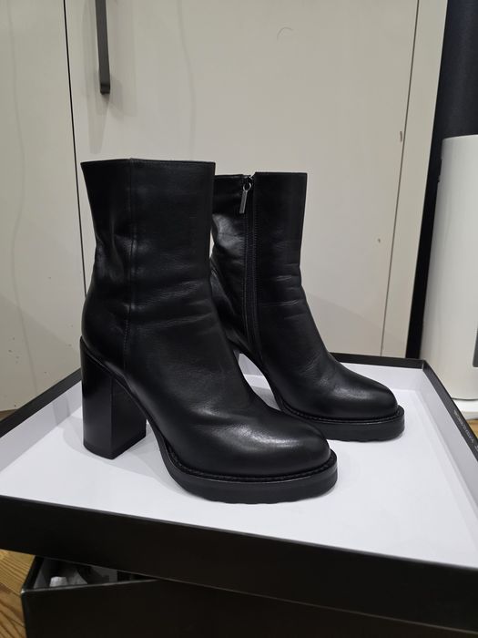 Полусапожки ,кожа Алла Пугачёва сделано в Италии р 37.