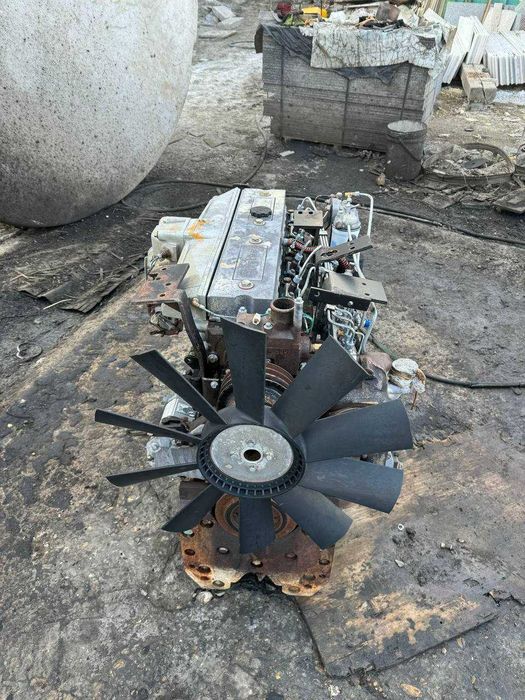 Perkins/Перкинс дивигател и Class/клас комбайнга тушади.