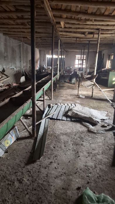 Назарбек,тарновда репром кочада ховли сотилади 4 хона уйи 2