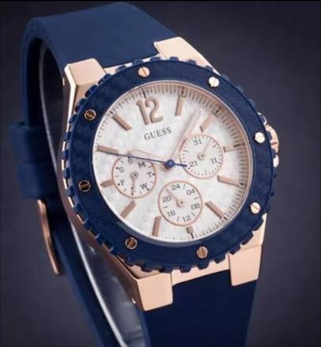 Часы GUESS (W0149L5). Оригинал