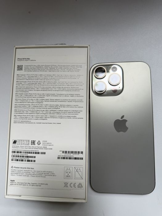iPhone 16 про макс