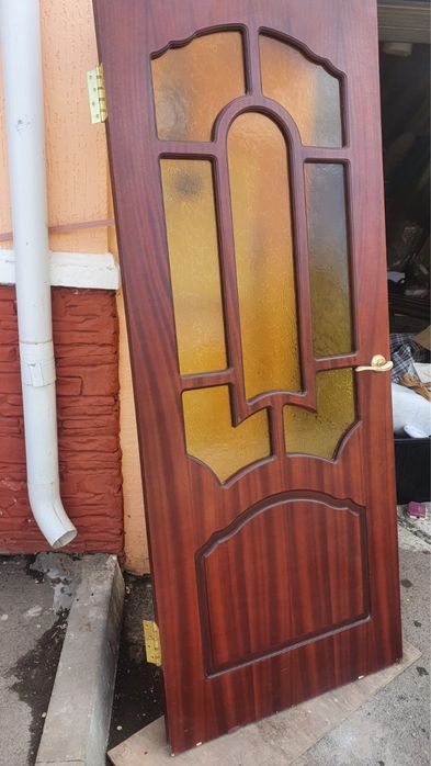 межкомнатные натуральные двери