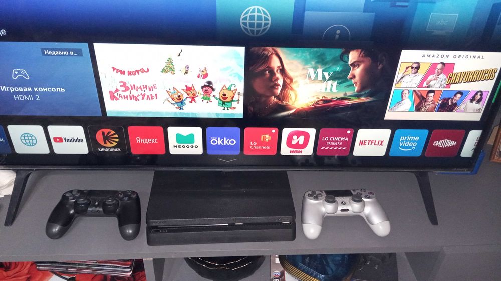 Продам playstation 4slim