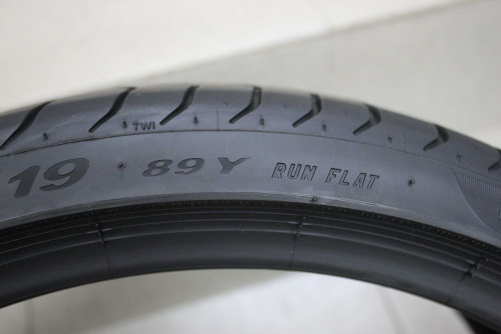 245/30-19 Pirelli Run Flat