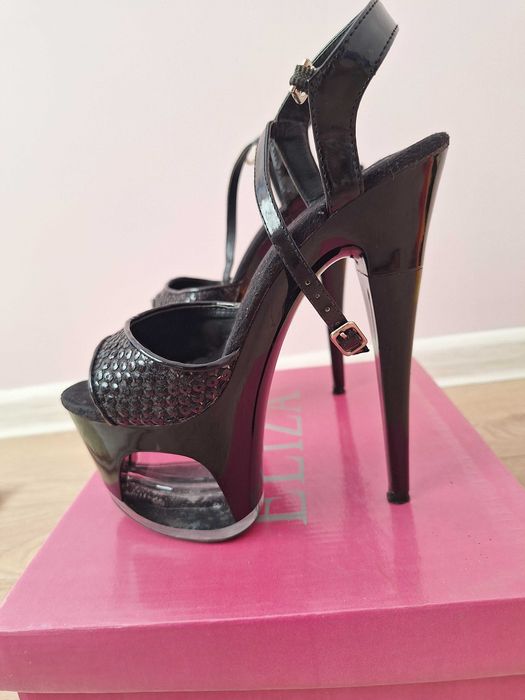 Елегантни обувки