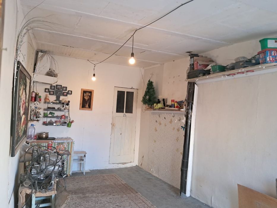 Продаётся Гораж в центре