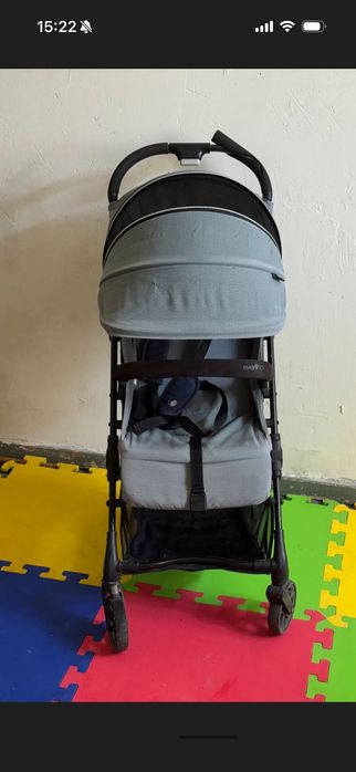 Коляска EVENFLO ( компактная и удобная)