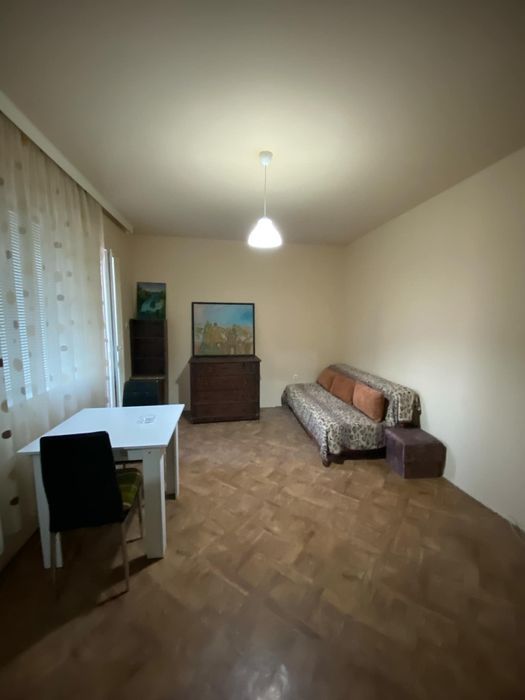 Дава се под наем Едностаен апартамент в Пловдив, Кючук Париж - 35 кв.м за 204 € - Снимка #1